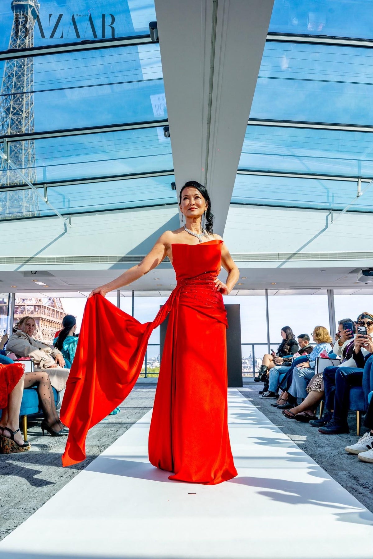 Luxury Red Satin Gown with an Elegant Draped Train SB004